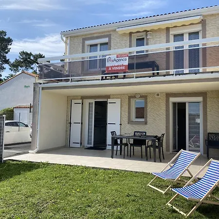 T2 2* Avec Terrasse & Jardinet - 400m - Fr-1-738-45 *